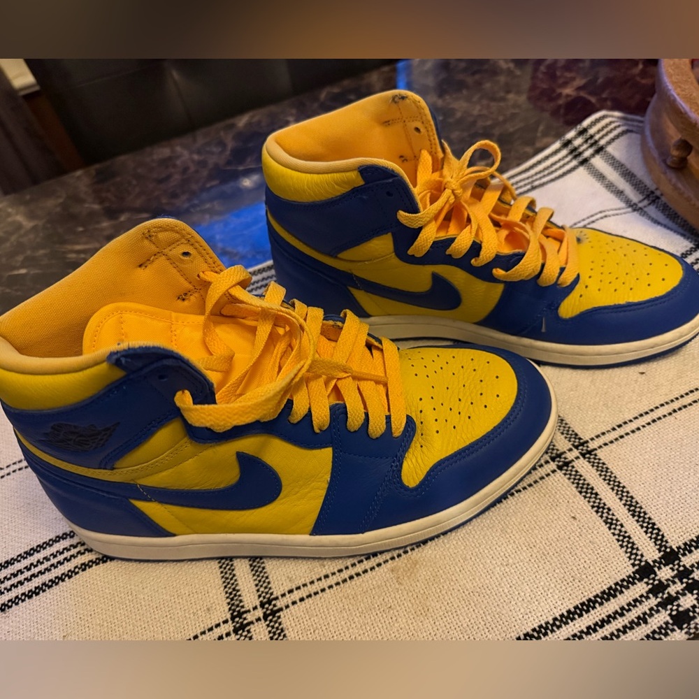 NIKE Air Jordan